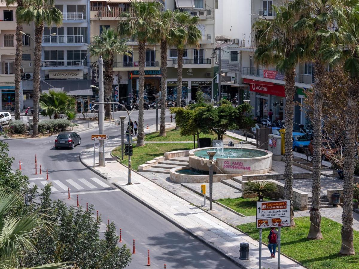 Iris Luxury Apartment At The Heraklion Center Exterior foto